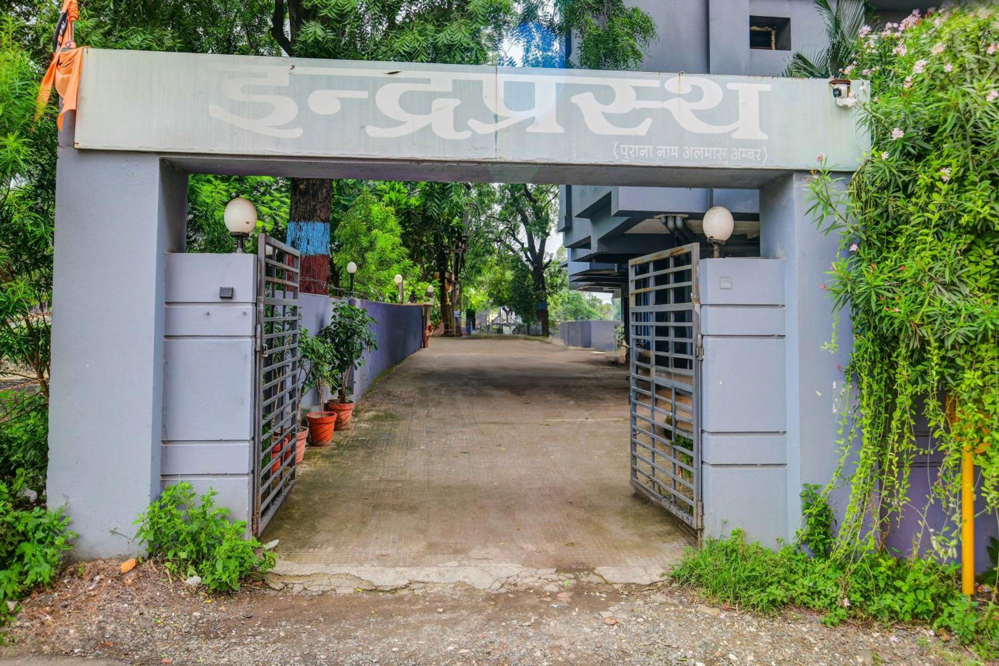 OYO 36855 Hotel Indraprasth Indore Exteriör bild