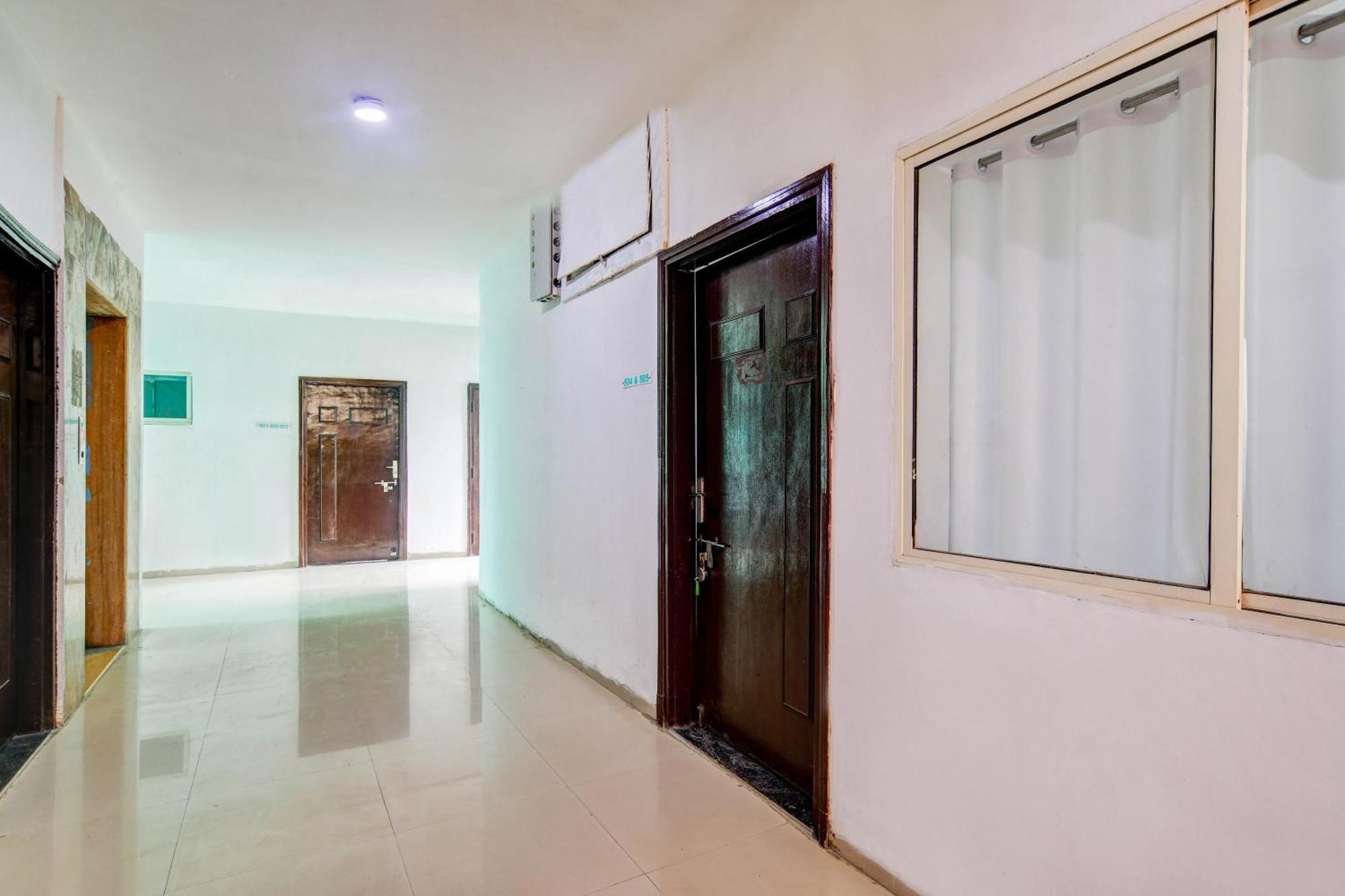OYO 36855 Hotel Indraprasth Indore Exteriör bild