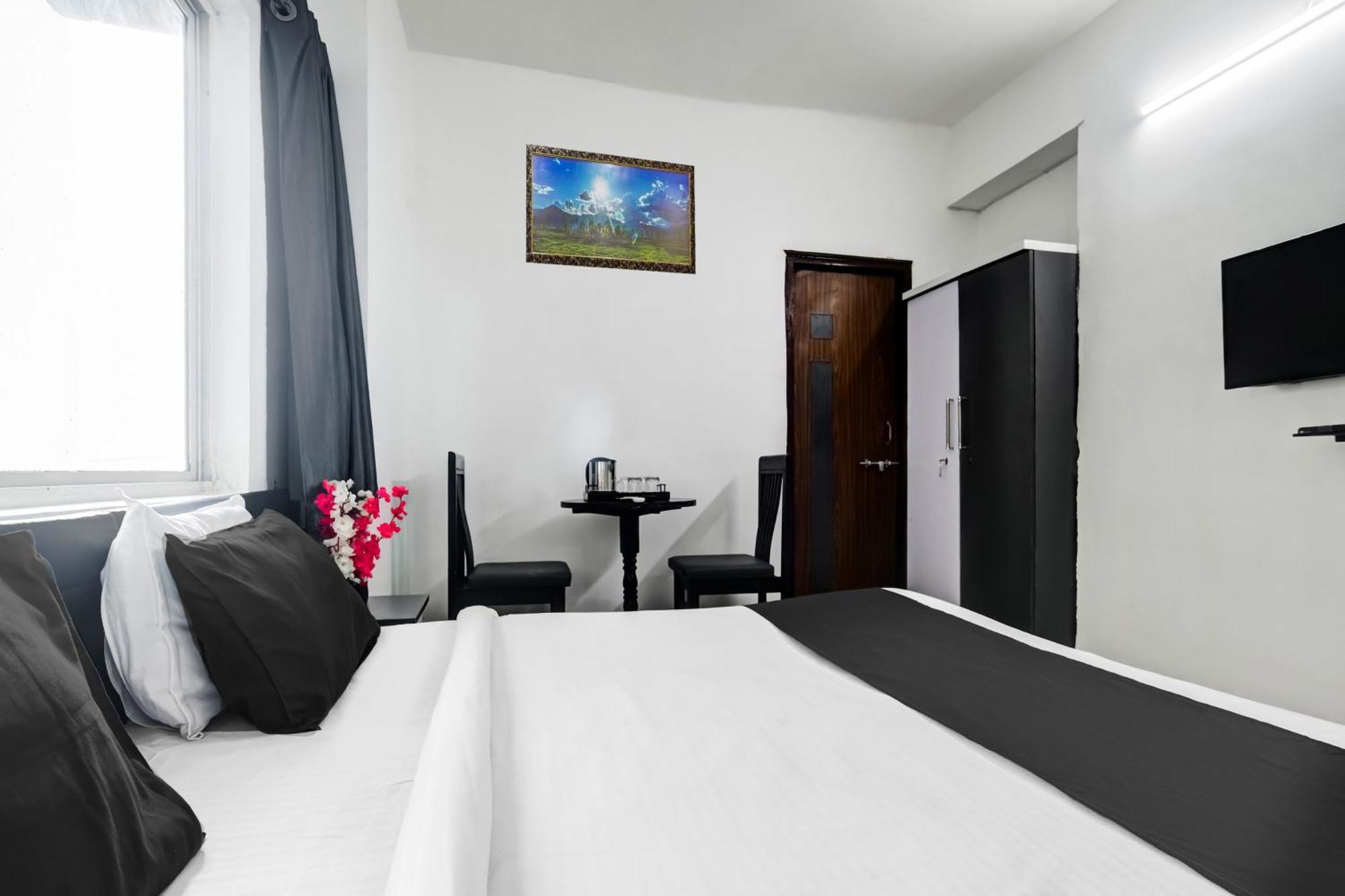 OYO 36855 Hotel Indraprasth Indore Exteriör bild