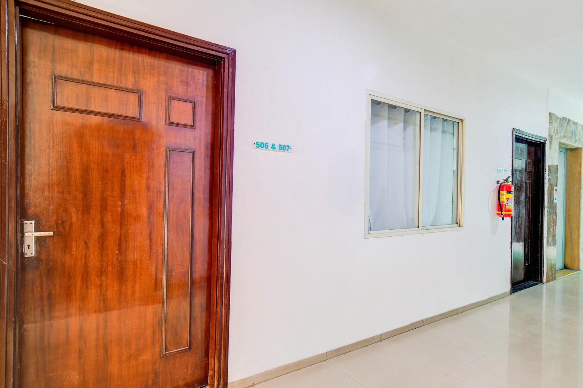 OYO 36855 Hotel Indraprasth Indore Exteriör bild